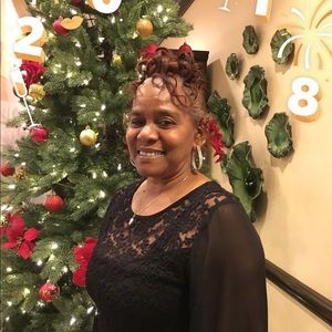 Meet your Posher, Debbie